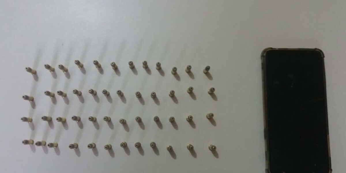 Jovem é preso em Anápolis por posse de munições e celular furtado