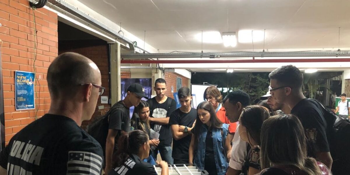 Denarc participa de evento de prevenção às drogas em universidade