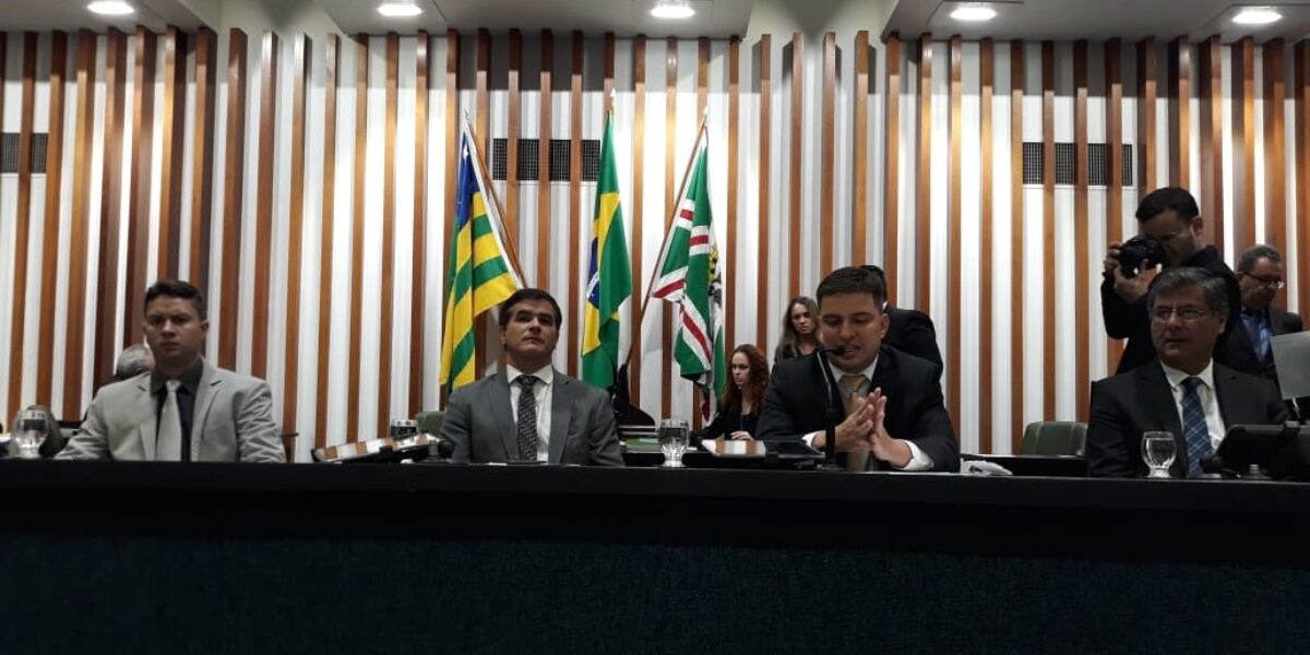 Policiais civis recebem nova homenagem na Assembleia Legislativa