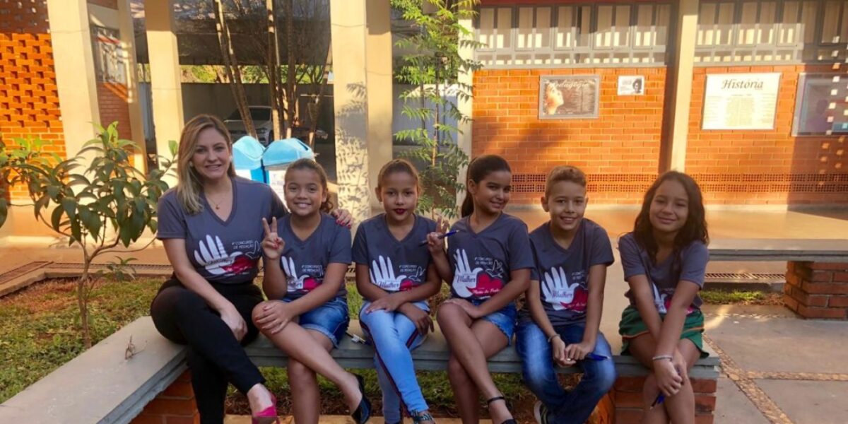 Deam de Goianésia realiza provas para 4º Concurso de Redação