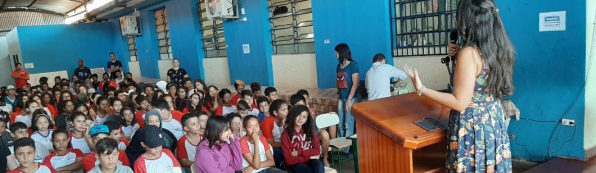 Violência doméstica é tema de palestra da Polícia Civil em escola de Itumbiara