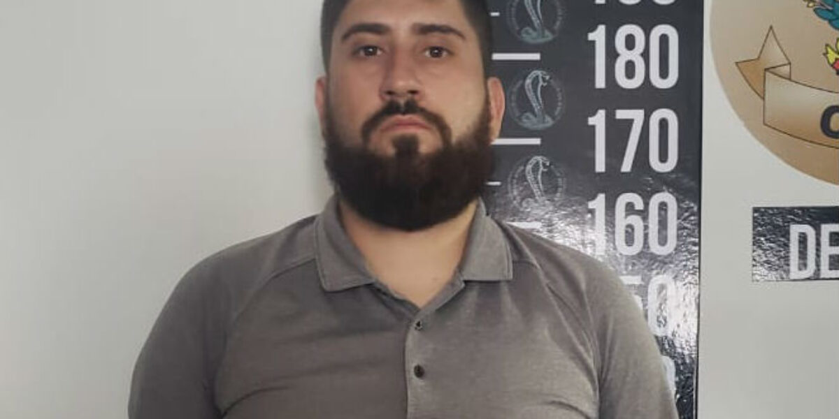Denarc captura suspeito de posse de arma e organização criminosa