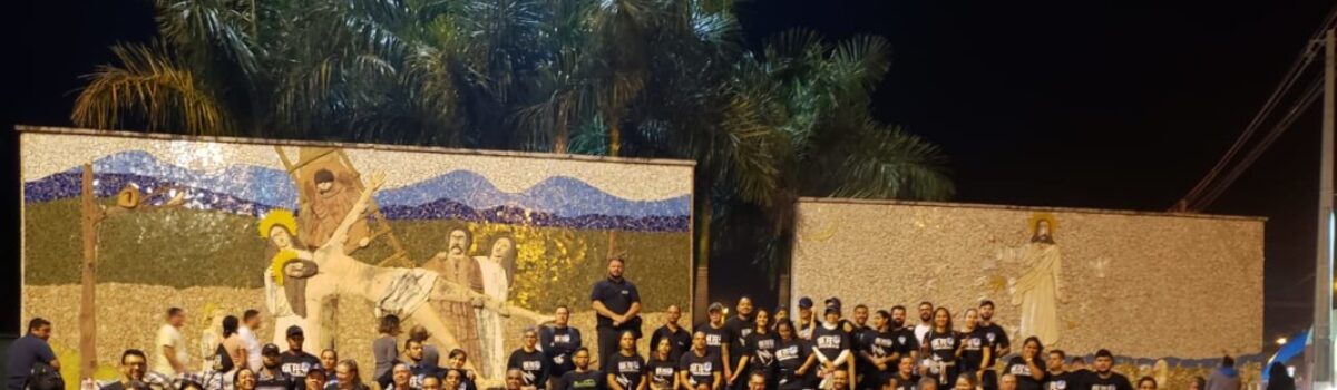 Policiais civis participam da 5ª Caminhada da Fé durante Romaria de Trindade