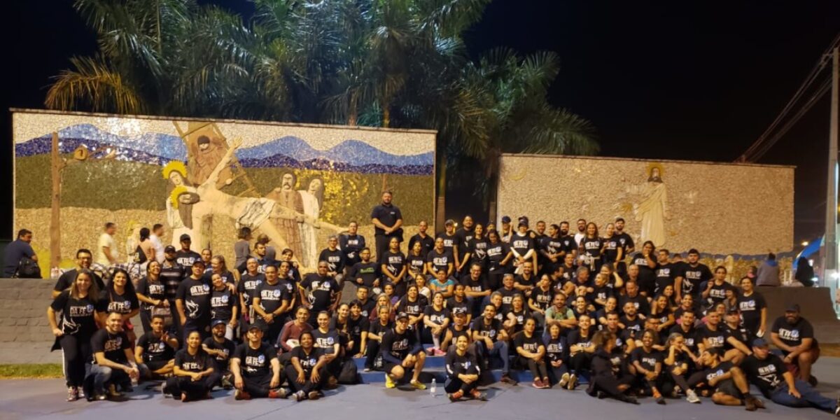 Policiais civis participam da 5ª Caminhada da Fé durante Romaria de Trindade