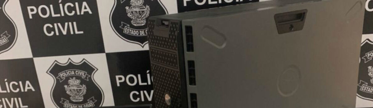 DERCC cumpre mandados de busca contra investigado por fraude na emissão de boletos