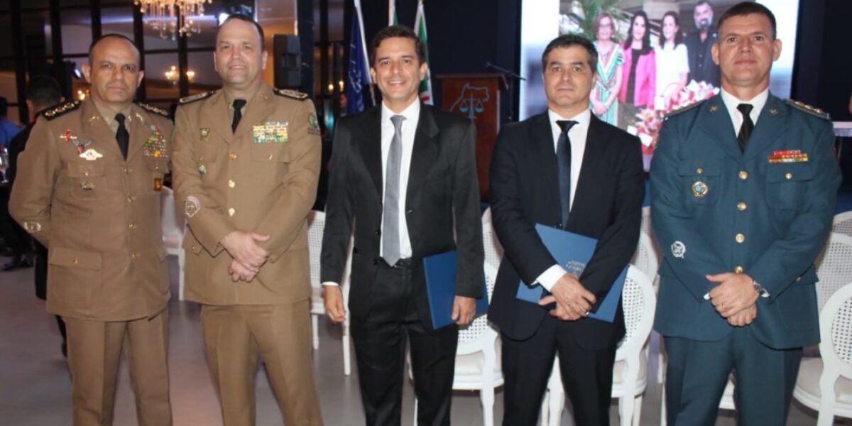 Delegado-Geral recebe homenagem da Asmego