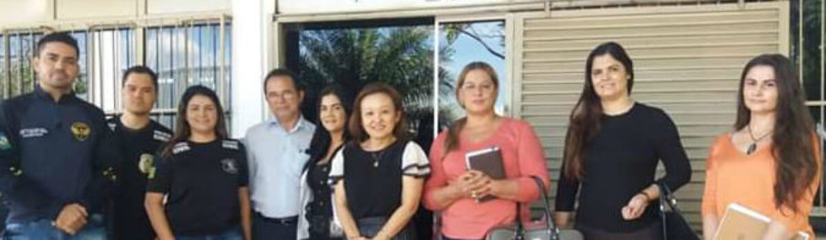 Reunião discute formas de facilitar atendimento à mulher vítima de violência doméstica e sexual em Senador Canedo