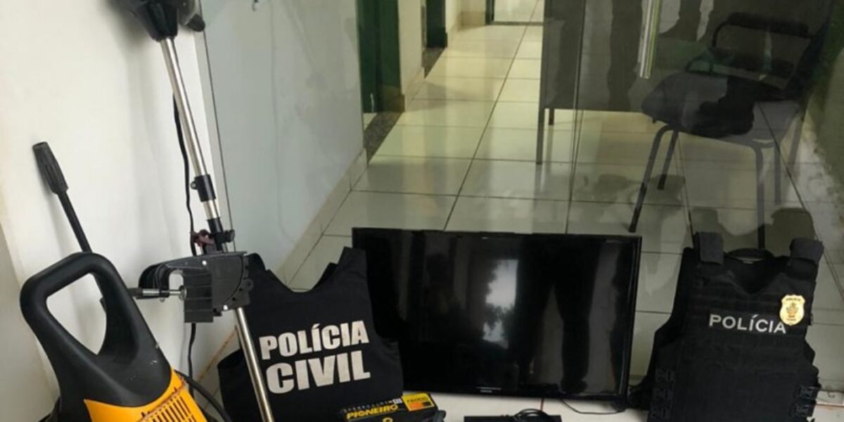 Polícia Civil apreende caminhonete o objetos furtados em zona rural