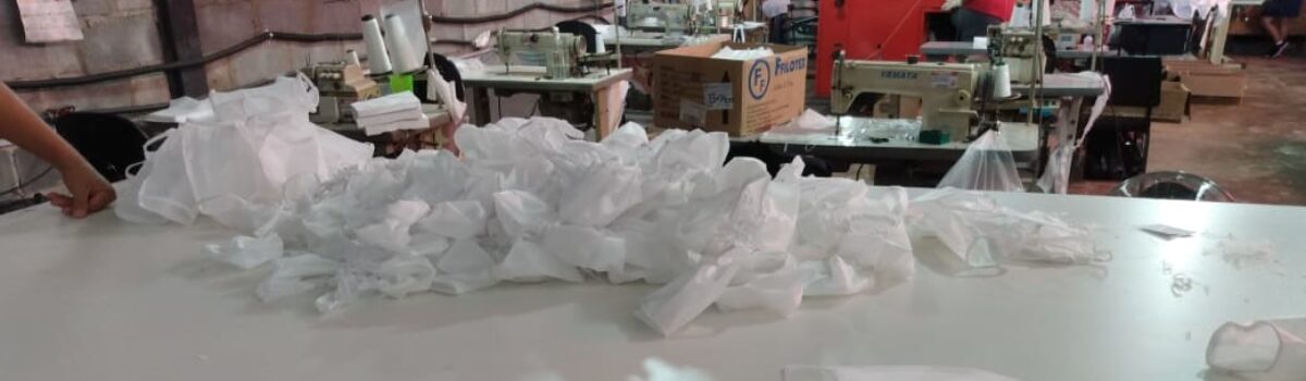 Decon e Vigilância Sanitária apreendem máscaras descartáveis em fábrica de Aparecida de Goiânia
