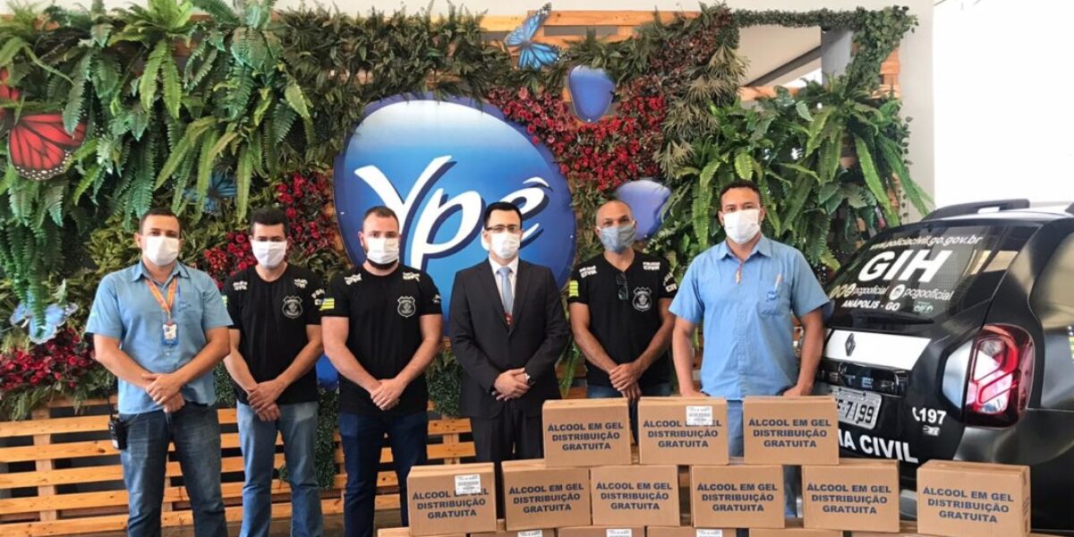 Delegacia Regional de Anápolis recebe doação de álcool gel