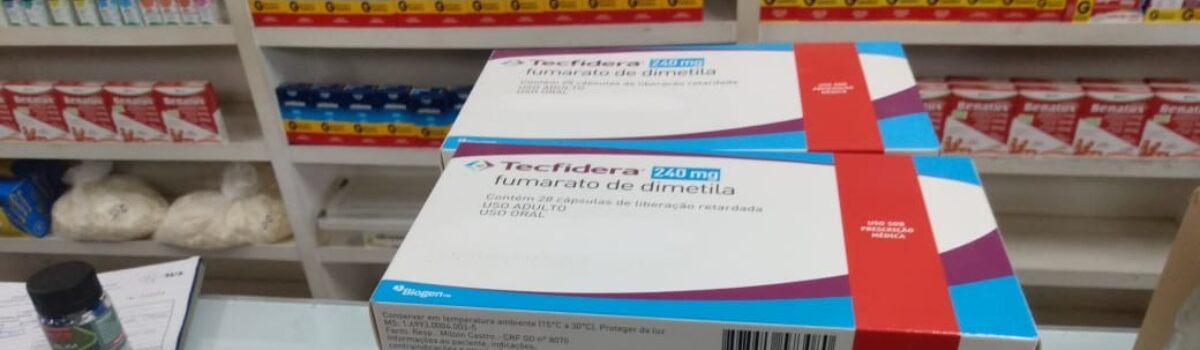 Decon prende duas pessoas por vender medicamentos sem origem em farmácia de Goiânia