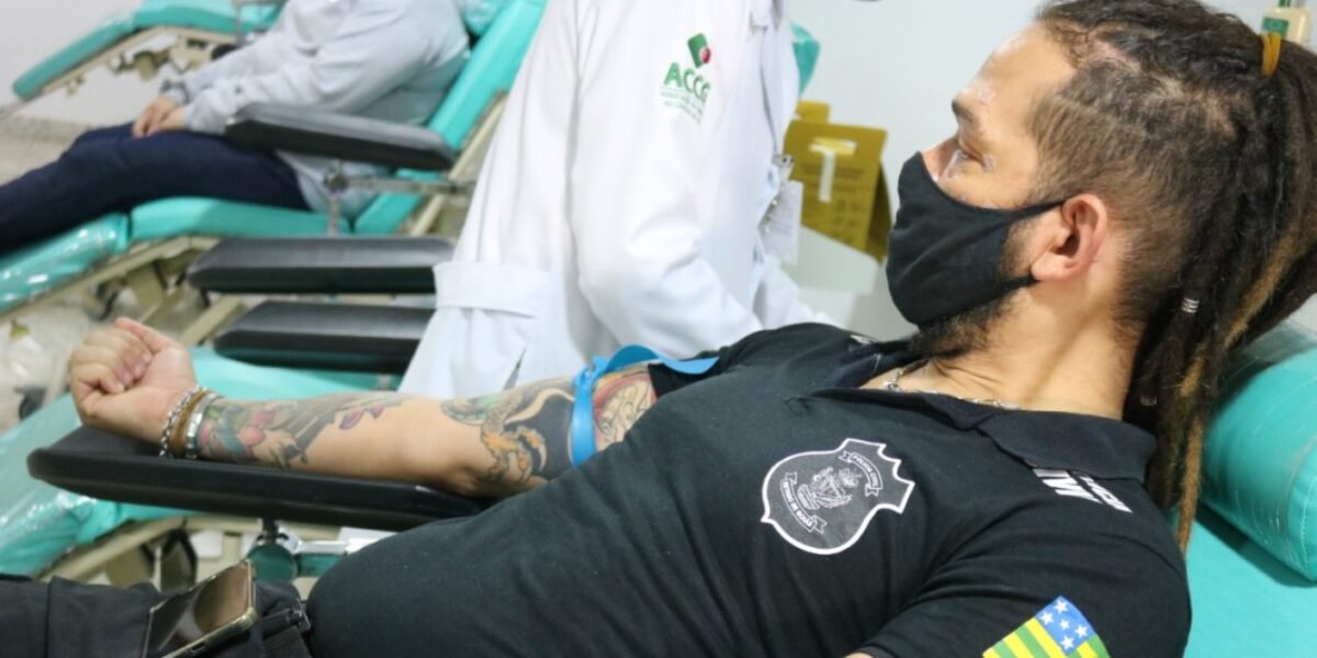 Junho Vermelho: policiais civis participam de campanha de doação de sangue no Araújo Jorge