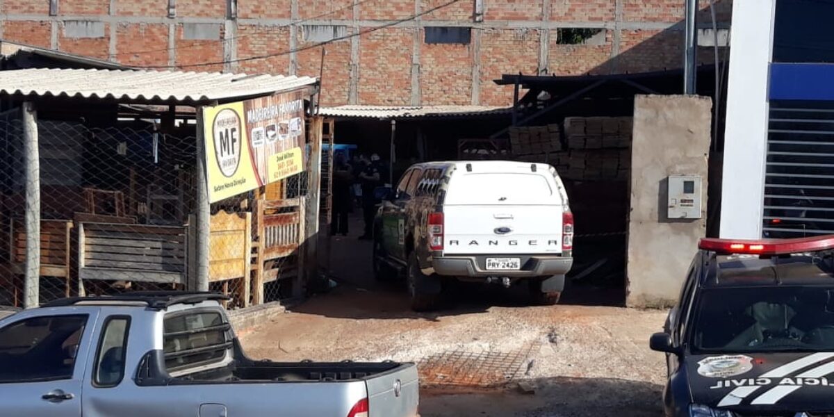 Polícia Civil participa de operação contra crime ambiental em madeireira de Mineiros