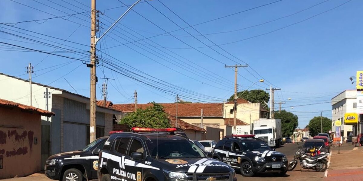 Polícia Civil cumpre mandados durante operação na região de Jataí