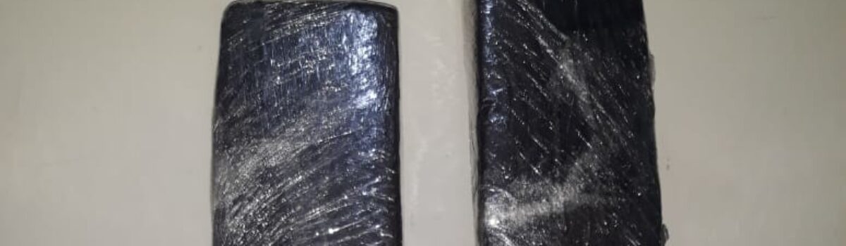 Dois são presos por tráfico em Santa Rita do Araguaia; droga foi entregue via Correios