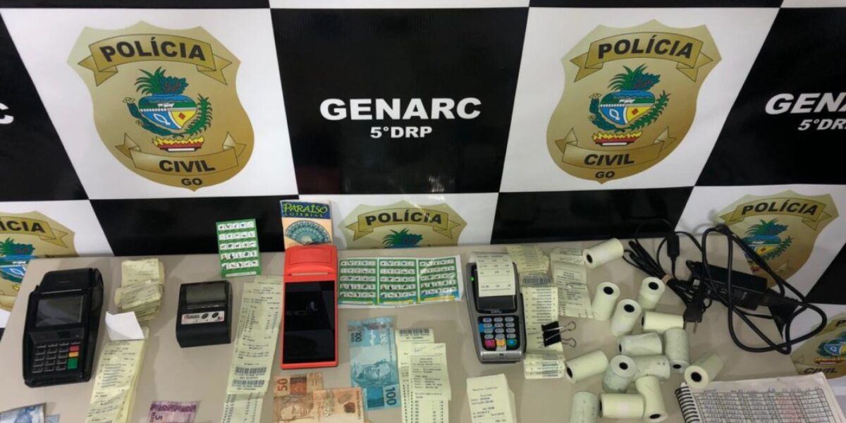 Polícia Civil faz buscas em copiadora e descobre esquema de jogo do bicho, em Valparaíso