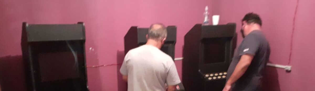 Polícia Civil apreende caça-níqueis no centro de Aparecida