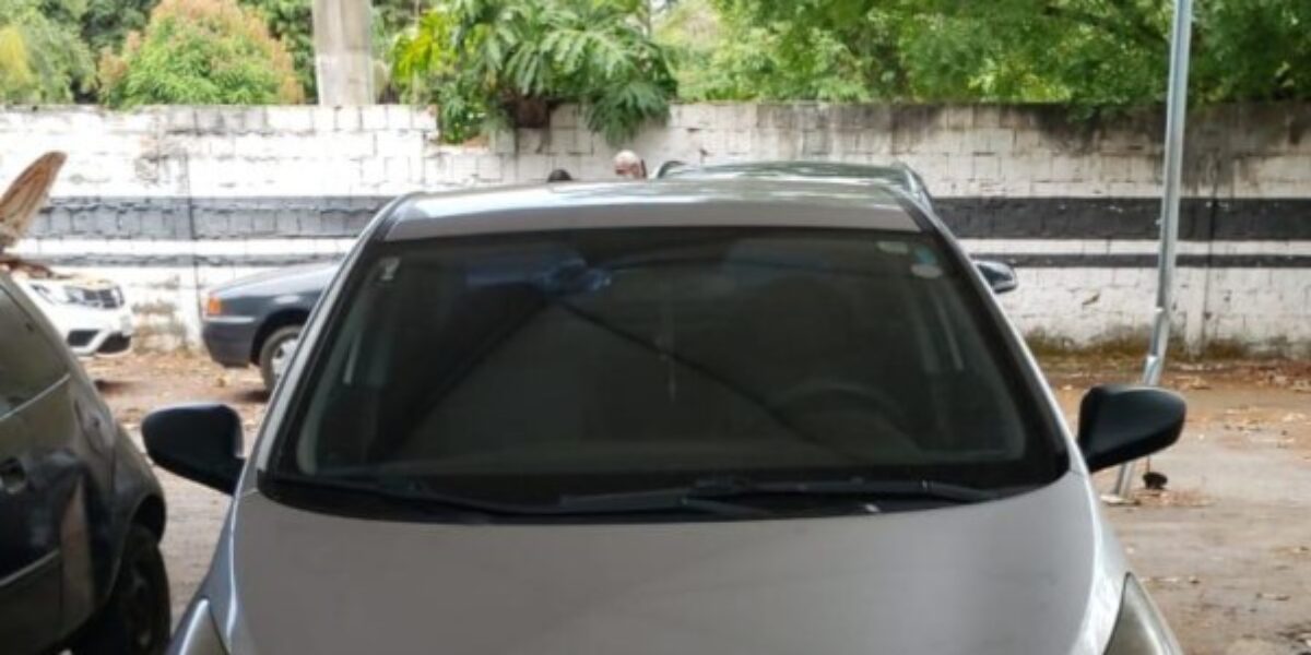 DERFRVA recupera veículo roubado em Inhumas