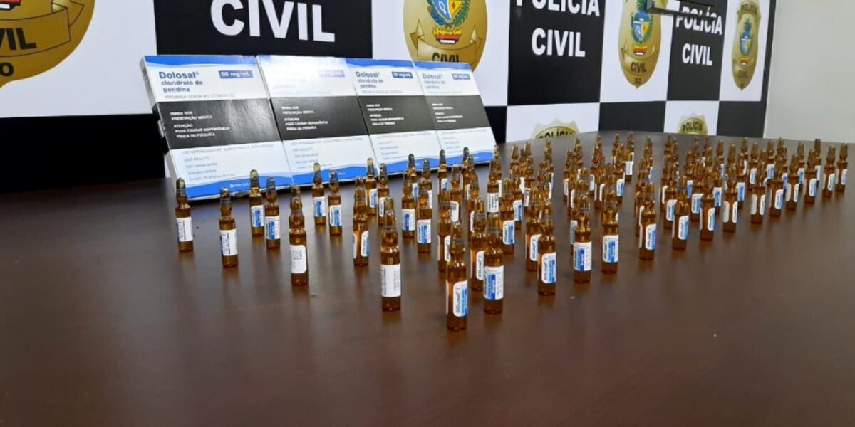 Denarc prende mulher suspeita de comercializar medicamento proibido