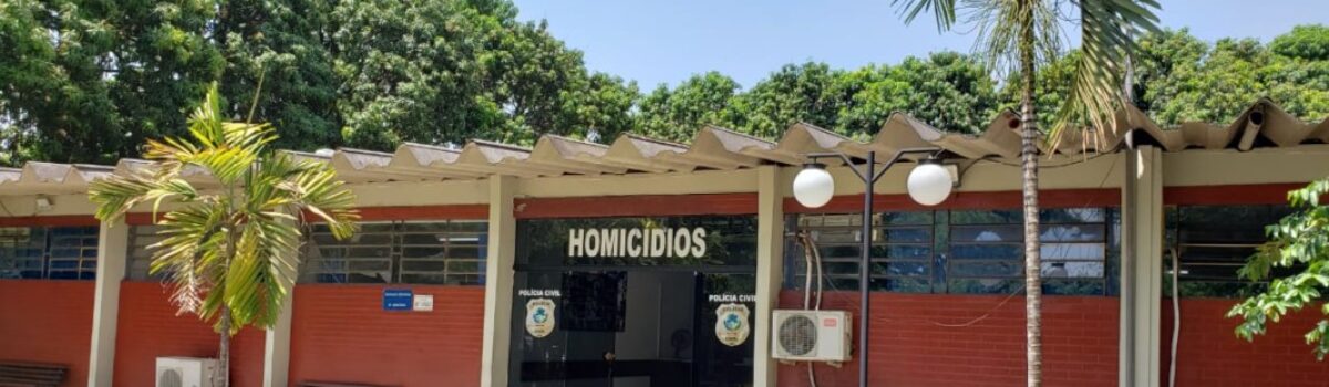 Homicídios prende um dos líderes do tráfico no Setor Negrão de Lima suspeito de matar traficante rival