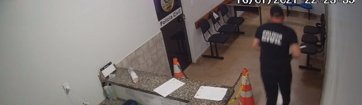 Polícia Civil autua homem por direção perigosa; ele fez manobras arriscadas na rua da delegacia