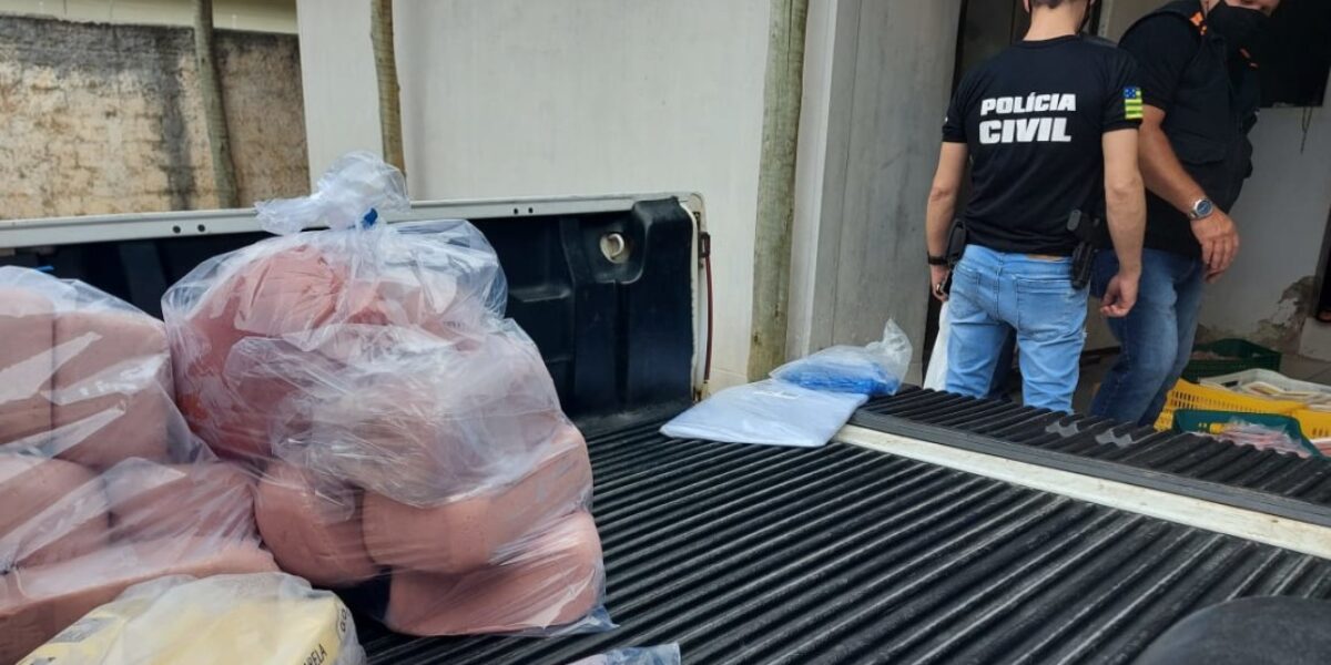 Decon e Vigilância Sanitária fazem operação em empresa que vendia produtos de frios sem alvará de funcionamento; fábrica usava selo de inspeção de outra empresa