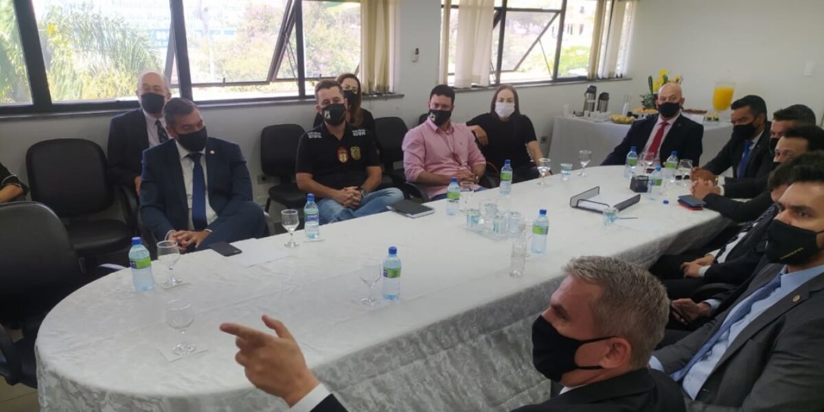 Polícia Civil recebe visita de adido policial da França