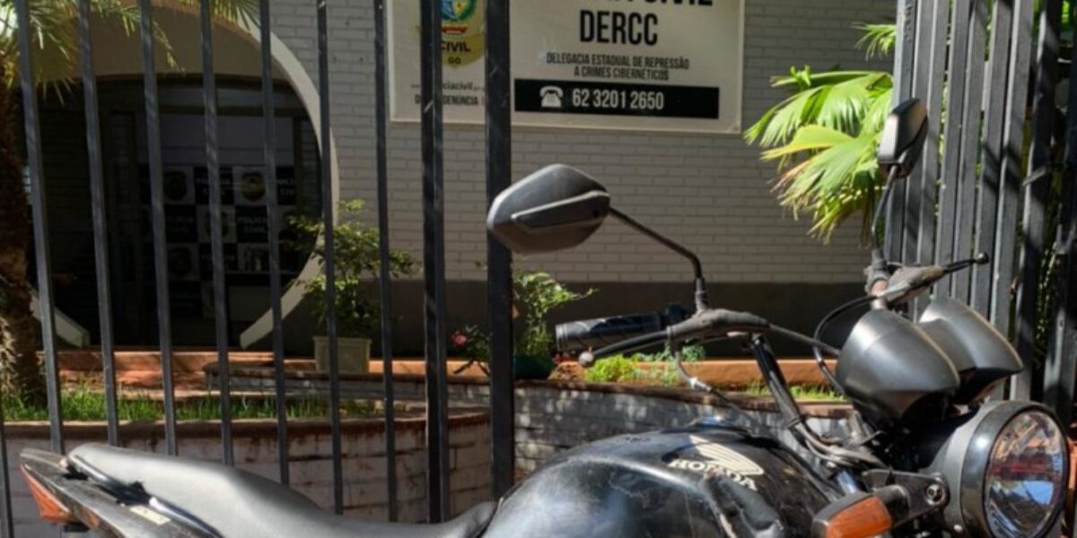Cibernéticos prende em flagrante suspeito de receptação de motocicleta roubada