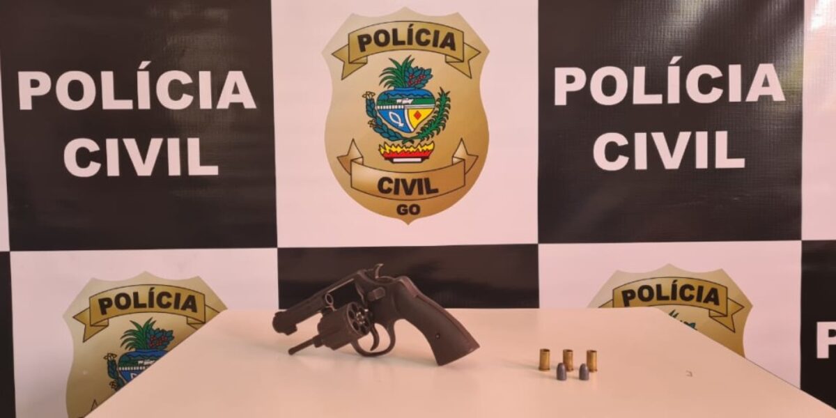 GIH de Valparaíso cumpre preventiva de suspeito de homicídio; homem foi autuado ainda por posse de arma