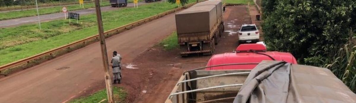 Polícia Civil, em conjunto com forças de segurança, liberta motorista de caminhão de cativeiro e recupera carga de soja