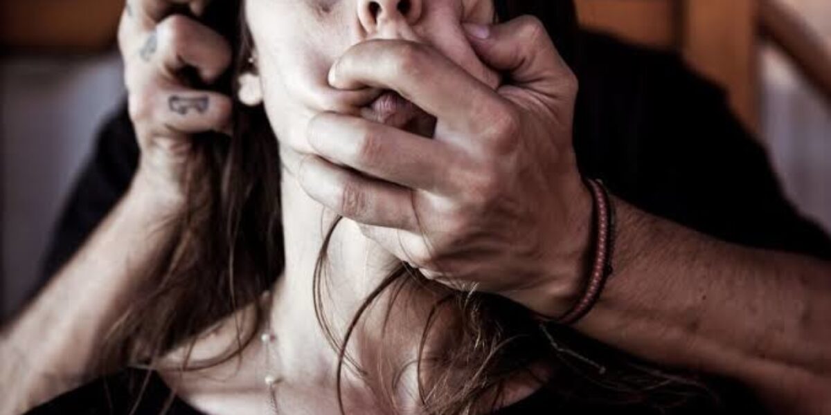 Homem é preso em Itumbiara após agressão à ex-mulher; autor usava tornozeleira eletrônica