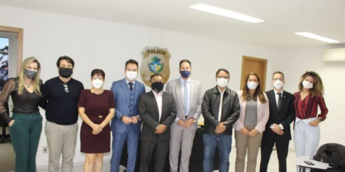 LANÇAMENTO DO GEACRI CONTA COM A PRESENÇA DE REPRESENTANTES DA OAB E MINISTÉRIO PÚBLICO.