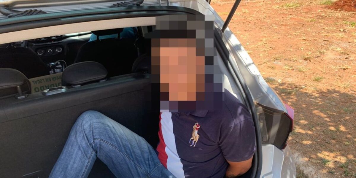 Homem é preso suspeito de esfaqueamento