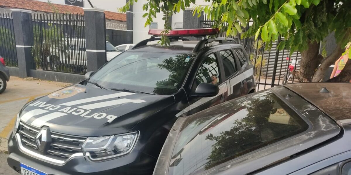 PC prende motorista bêbado após bater em viatura policial na delegacia