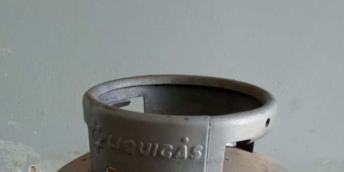 Presos receptadores de botijão de gás roubado, em Uruaçu