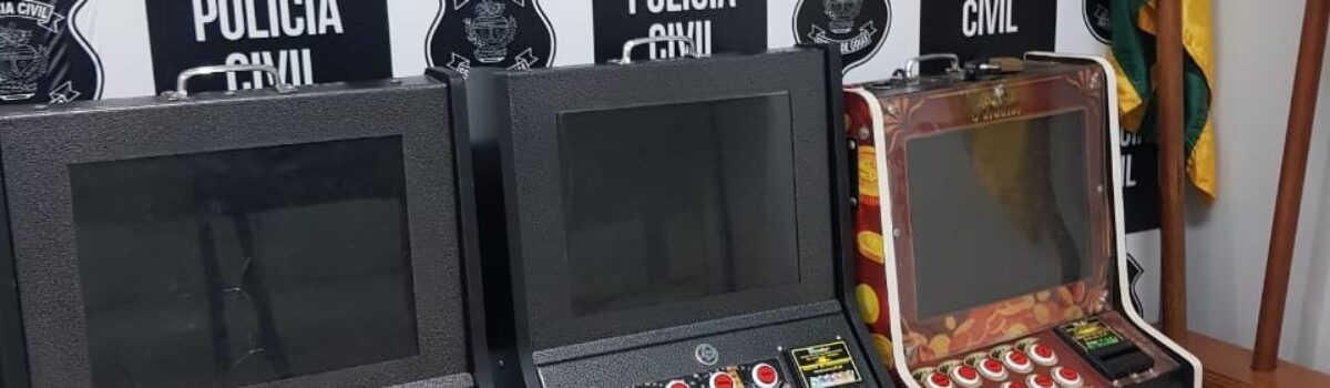 Máquinas caça-níqueis são apreendidas, em Itumbiara