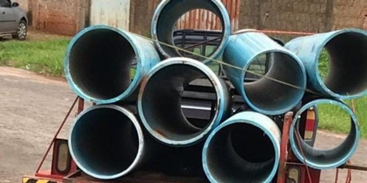PCGO recupera tubos de água furtados da Saneago em Valparaíso