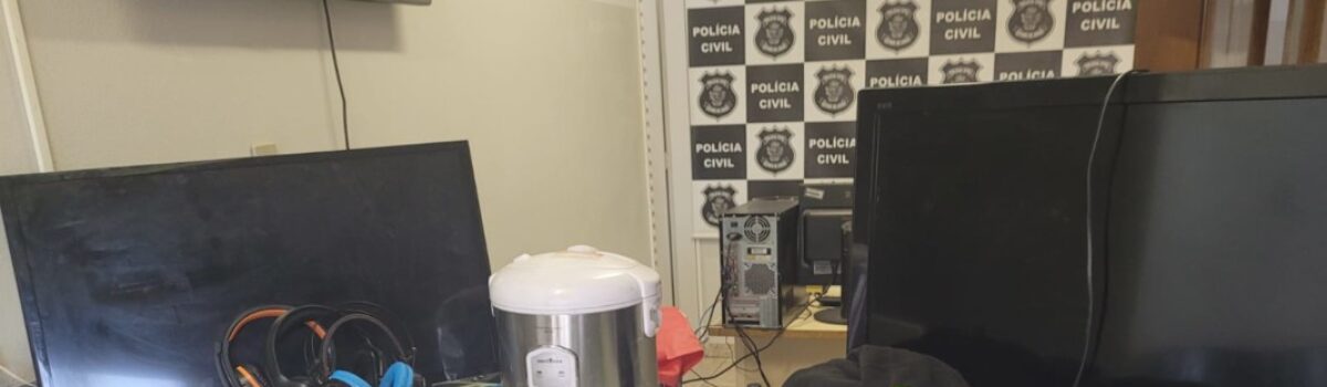 Polícia Civil prende suspeitos de assaltar residência e trancar crianças vítimas no banheiro, em Abadia