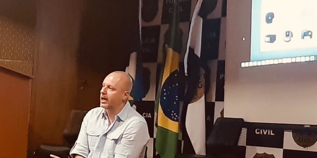 Matéria sobre conhecimento no ambiente cibernético é ministrada por delegado da PCGO, em curso do Ministério da Justiça