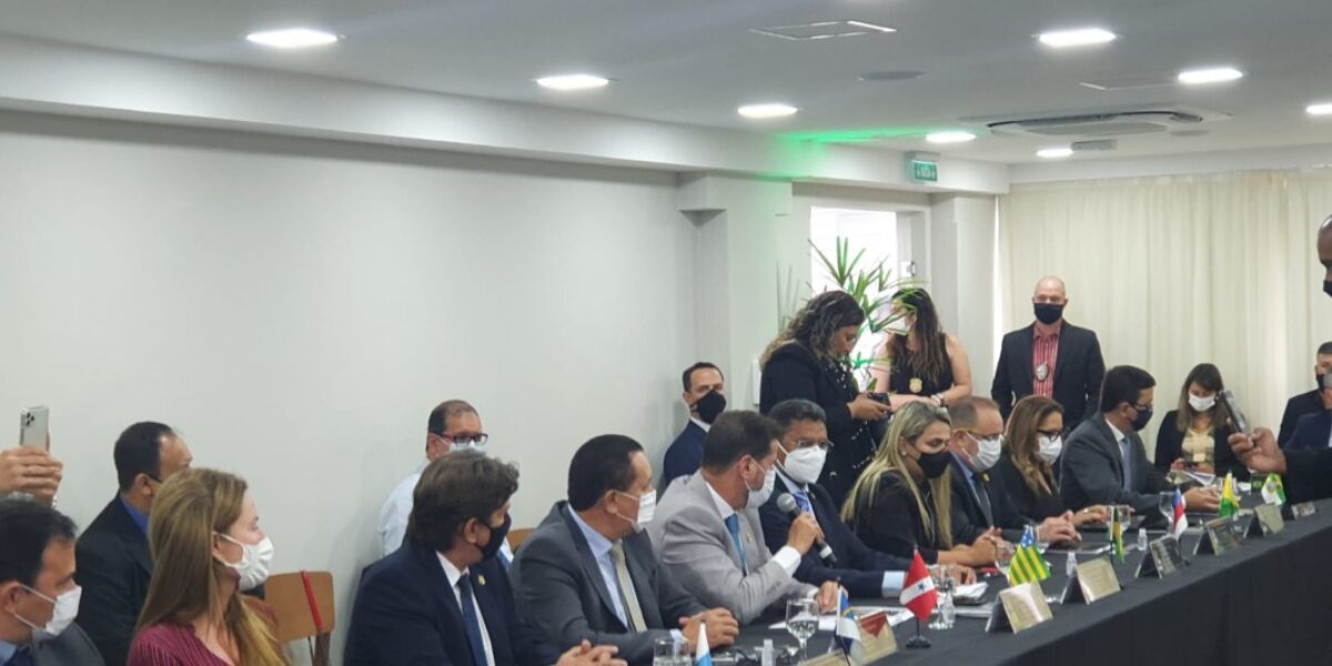 PCGO participa de reunião com chefes de Polícia Civil no RS