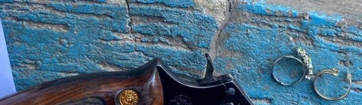 Dois são presos em flagrante durante cumprimento de mandados em Caldas Novas