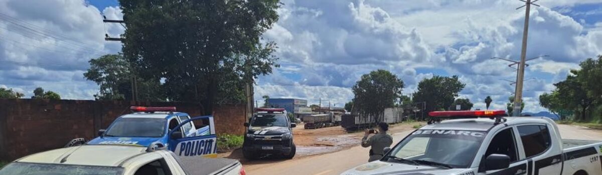 Operação Reforço faz bloqueios em Niquelândia e apreende drogas e armas