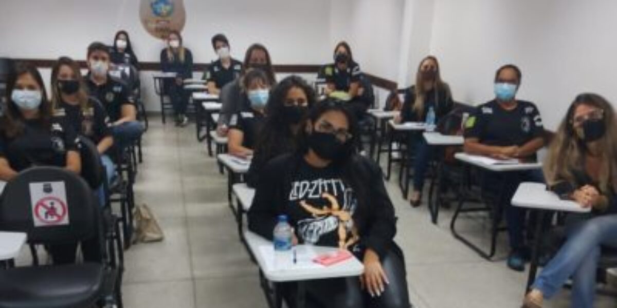 Curso Escutas Ativa e Especializada: como ouvir mulheres e crianças vítimas de violência