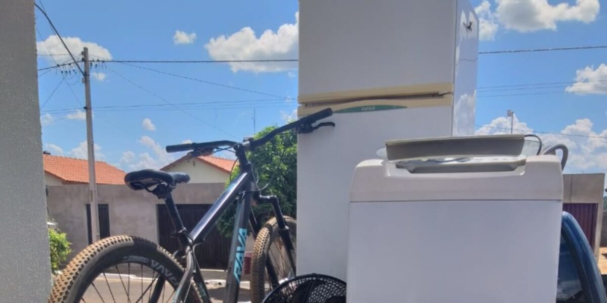 Homem é preso na posse de geladeira, máquina de lavar, TV, bike e outros objetos furtados em Caldas