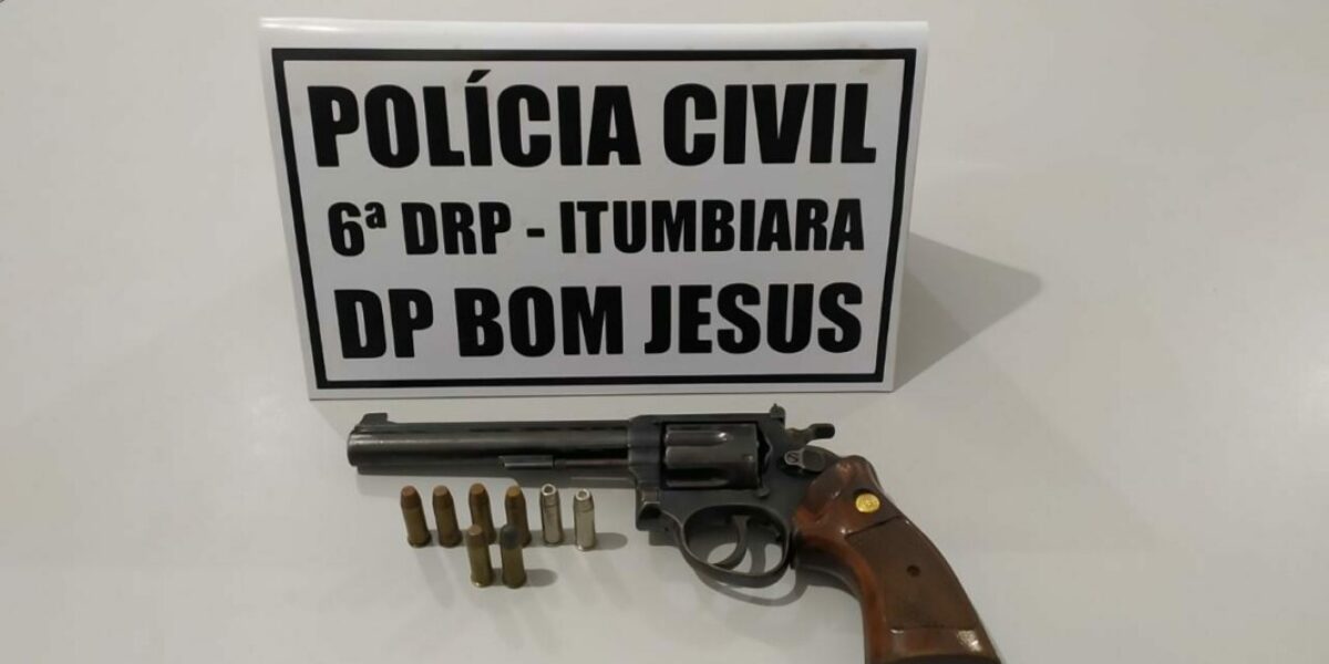 Homem é preso por porte ilegal em Bom Jesus de Goiás