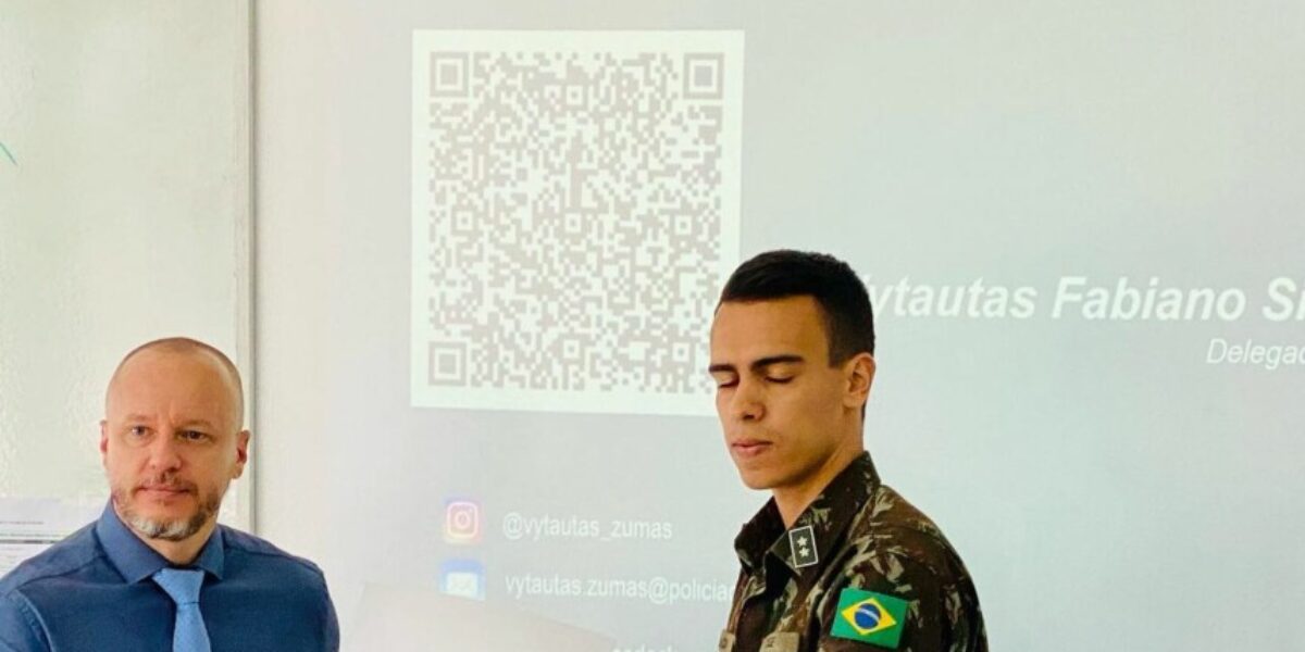 Policial civil ministra curso internacional sobre defesa cibernética