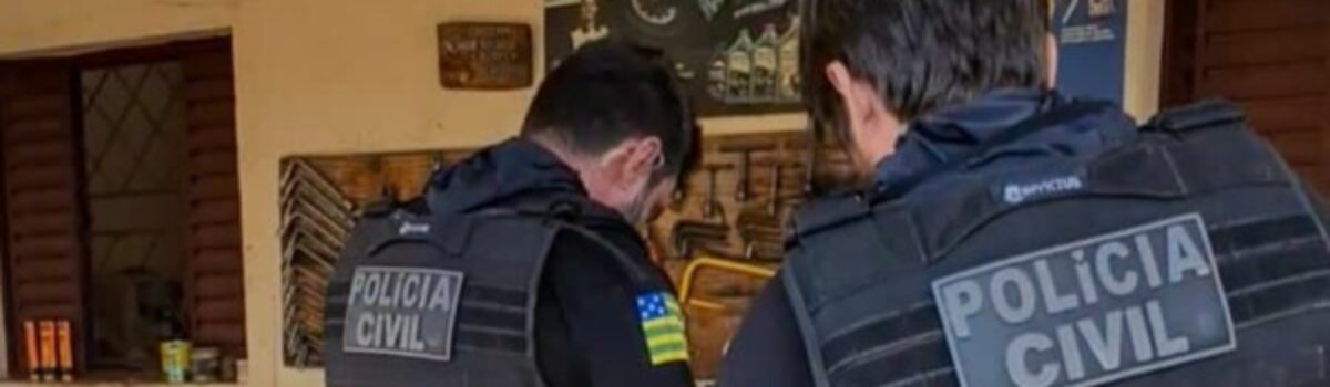 PCGO conclui investigação e prende casal suspeito de atrair vítima a embosca e matá-la por vingança