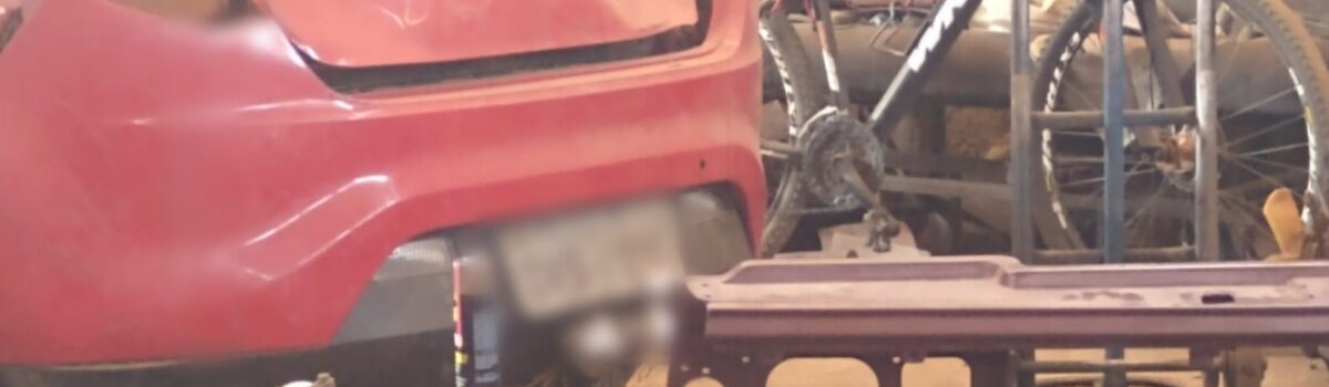 Desmanche de carros é descoberto após furto de caminhonete, em Uruaçu