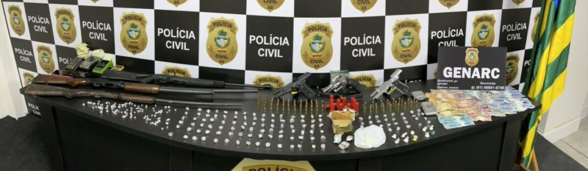 Pai e filho são presos por tráfico de drogas e posse irregular de arma de fogo, em Luziânia