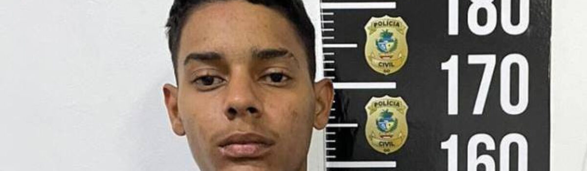 Suspeito de roubo a residência é preso após render família para levar pertences